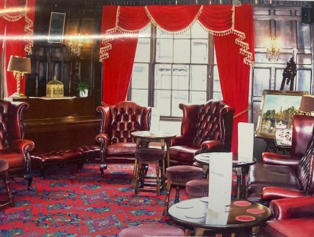 Parlors Hall Hotel 브리지노스 외부 사진