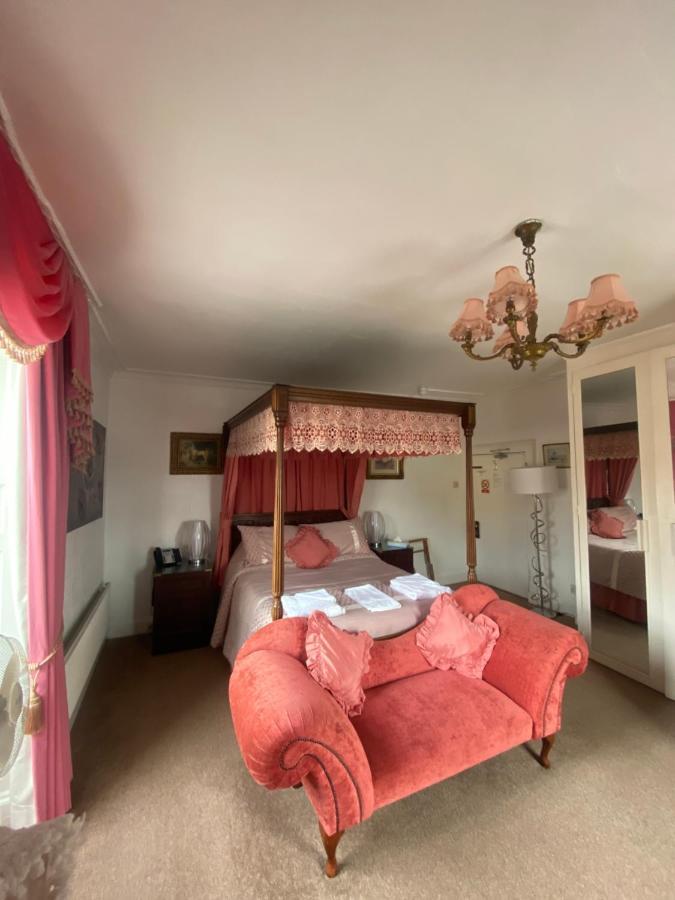 Parlors Hall Hotel 브리지노스 외부 사진