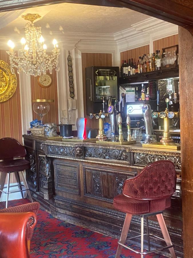 Parlors Hall Hotel 브리지노스 외부 사진